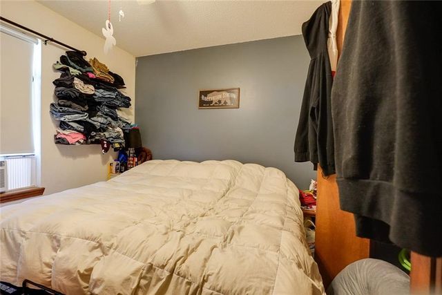 930 S Leslie Street, Independence, MO 64050