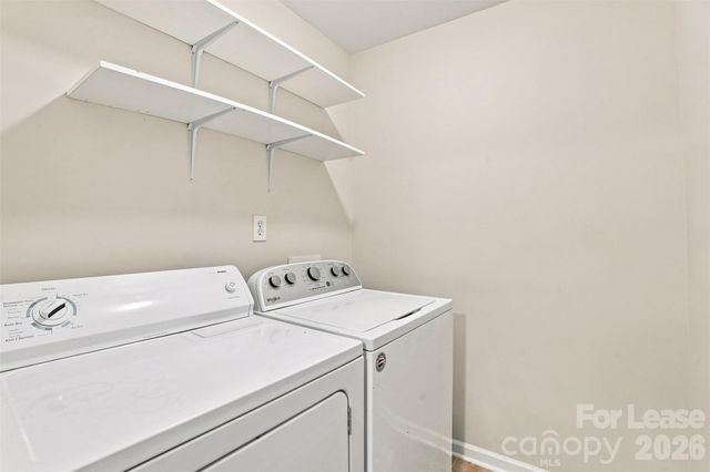 345 Doughton Lane, Charlotte, NC 28217