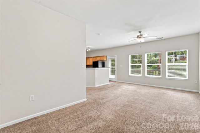 345 Doughton Lane, Charlotte, NC 28217