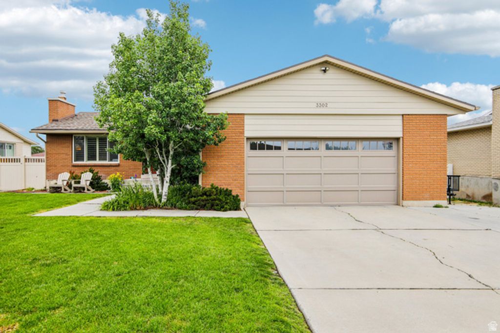 3302 W BLUE HAVEN DR, West Valley City, UT 84119