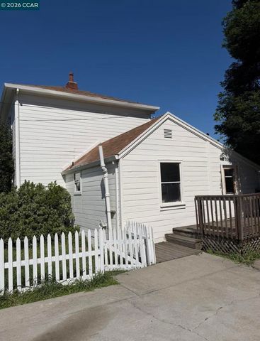 604 Berrellesa St, Martinez, CA 94553
