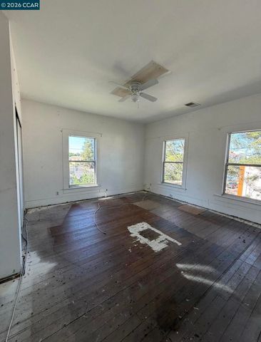 604 Berrellesa St, Martinez, CA 94553