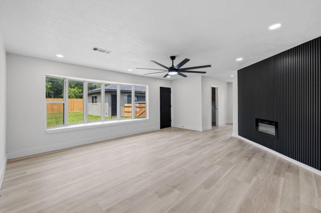 5927 Beaudry Drive, Houston, TX 77035