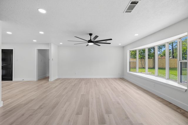 5927 Beaudry Drive, Houston, TX 77035