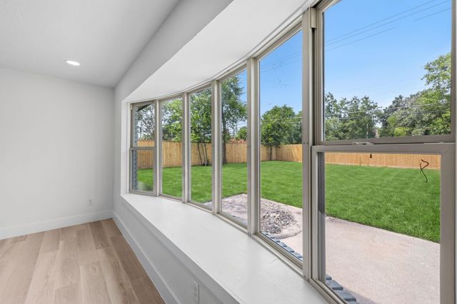5927 Beaudry Drive, Houston, TX 77035