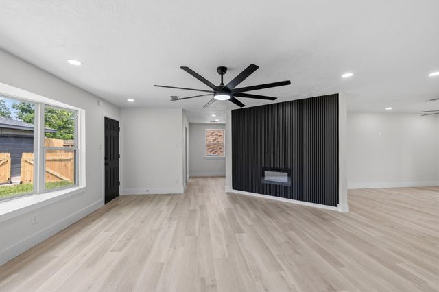 5927 Beaudry Drive, Houston, TX 77035