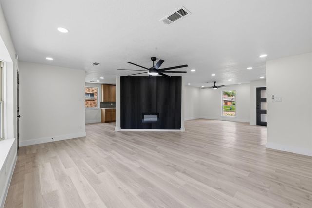 5927 Beaudry Drive, Houston, TX 77035