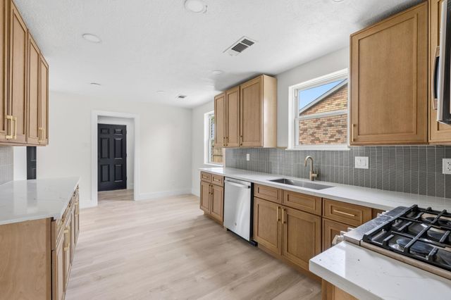 5927 Beaudry Drive, Houston, TX 77035