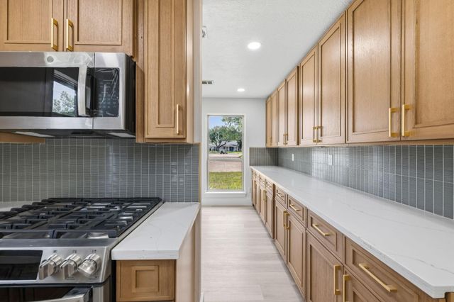 5927 Beaudry Drive, Houston, TX 77035