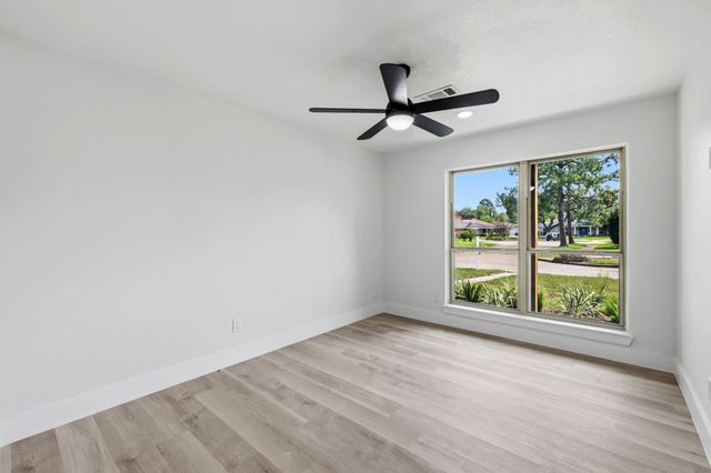 5927 Beaudry Drive, Houston, TX 77035