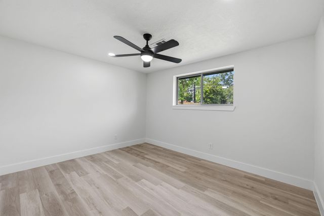5927 Beaudry Drive, Houston, TX 77035