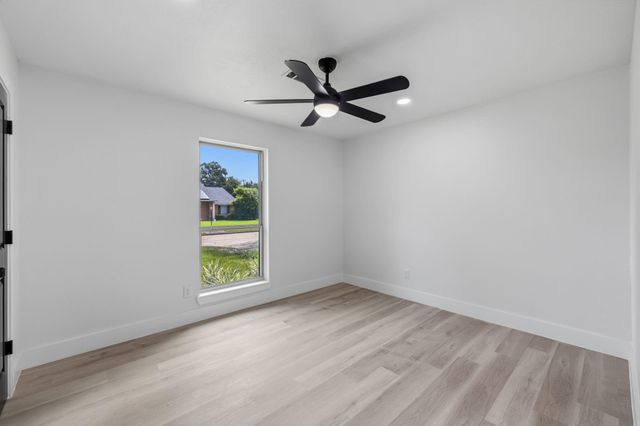 5927 Beaudry Drive, Houston, TX 77035