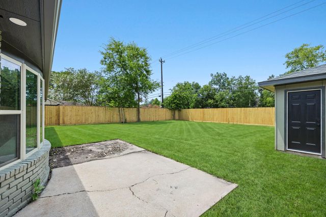 5927 Beaudry Drive, Houston, TX 77035