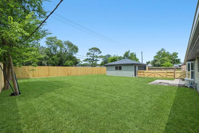 5927 Beaudry Drive, Houston, TX 77035