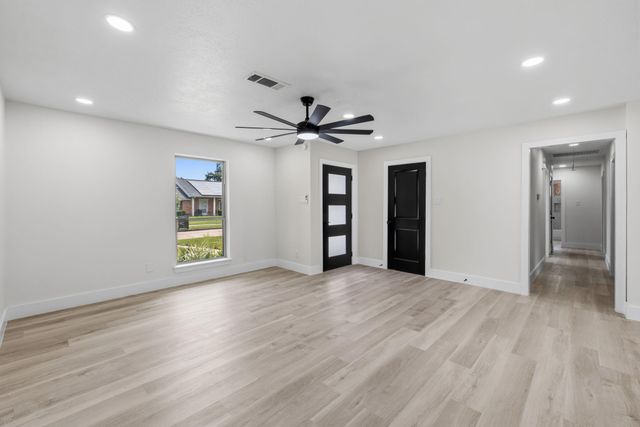 5927 Beaudry Drive, Houston, TX 77035
