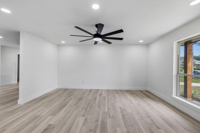 5927 Beaudry Drive, Houston, TX 77035