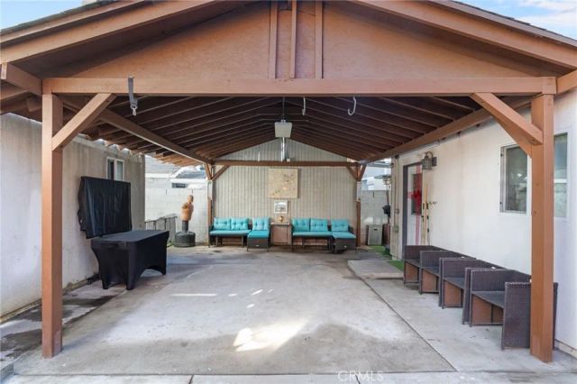 9310 Parmelee, Los Angeles, CA 90002