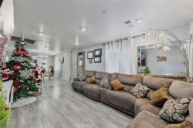 9310 Parmelee, Los Angeles, CA 90002