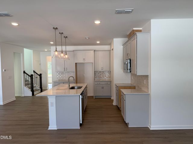 2105 Ken Drive 102, Fuquay Varina, NC 27526