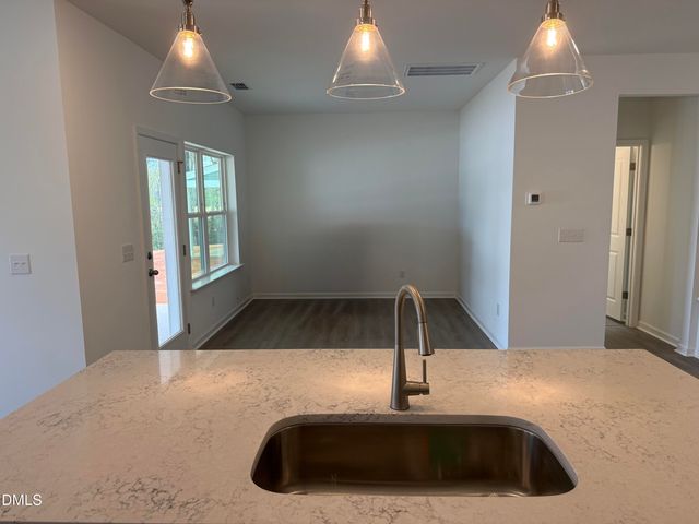 2105 Ken Drive 102, Fuquay Varina, NC 27526