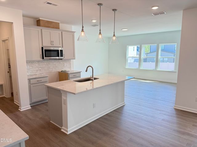 2105 Ken Drive 102, Fuquay Varina, NC 27526