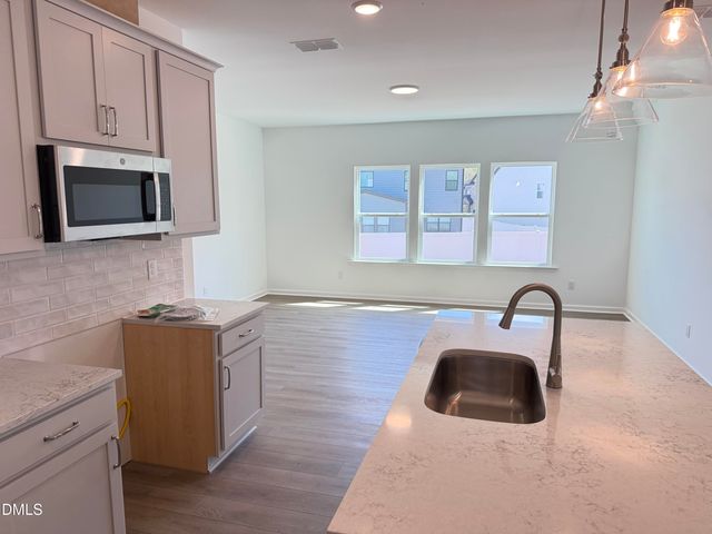 2105 Ken Drive 102, Fuquay Varina, NC 27526