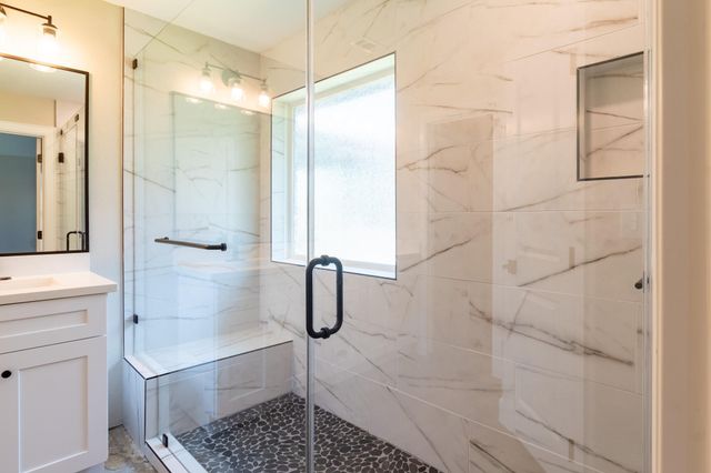 1458 River Oaks Drive, Huntsville, TX 77340