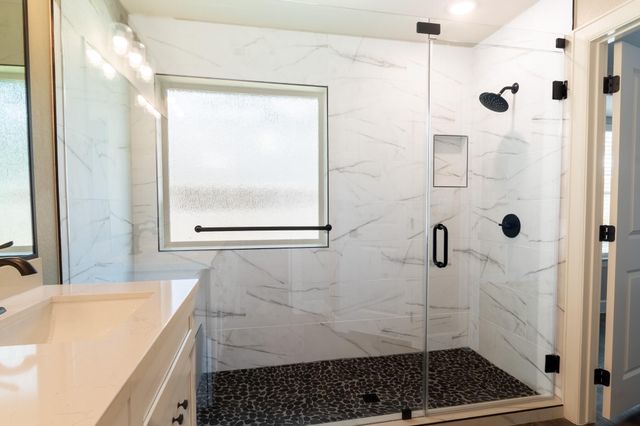 1458 River Oaks Drive, Huntsville, TX 77340