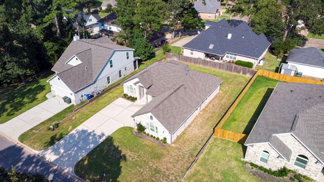 1458 River Oaks Drive, Huntsville, TX 77340