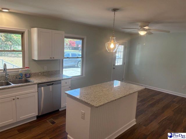 405 Dianne Dr, Cheraw, SC 29520