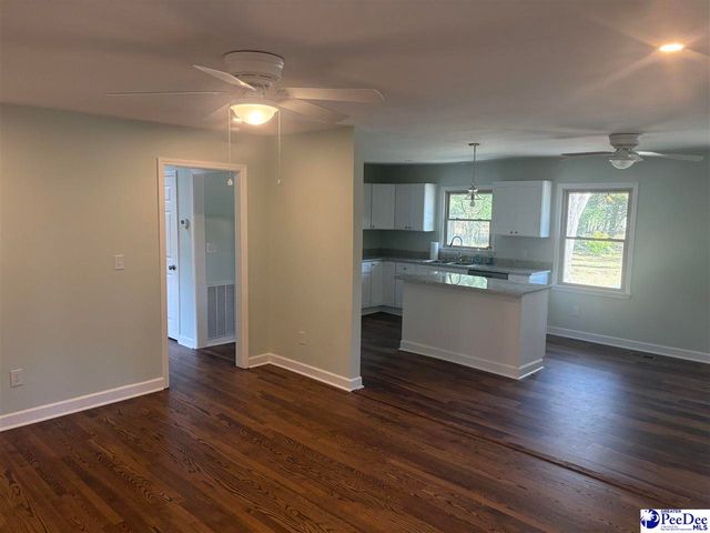 405 Dianne Dr, Cheraw, SC 29520