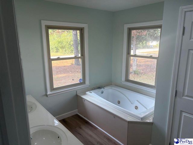 405 Dianne Dr, Cheraw, SC 29520