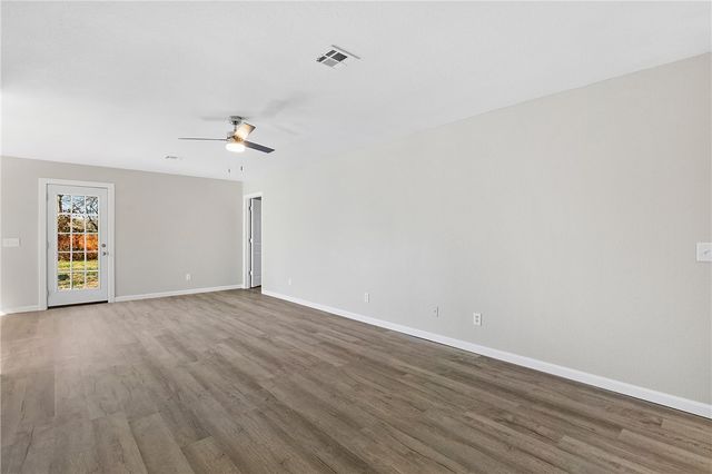 1414 N B Street, Rogers, AR 72756