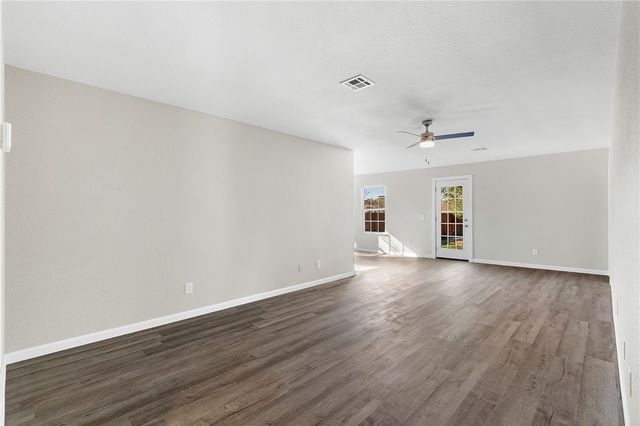 1414 N B Street, Rogers, AR 72756