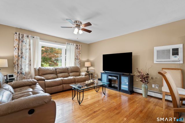 16 Tracy Terrace, Seymour, CT 06483