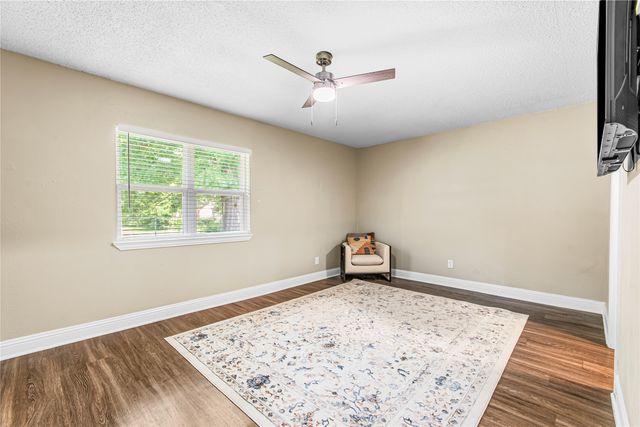 436 Ball Street, Grapevine, TX 76051
