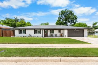 436 Ball Street, Grapevine, TX 76051