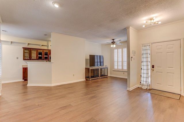 6677 MILLERS POND CIR, Memphis, TN 38119