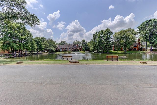 6677 MILLERS POND CIR, Memphis, TN 38119