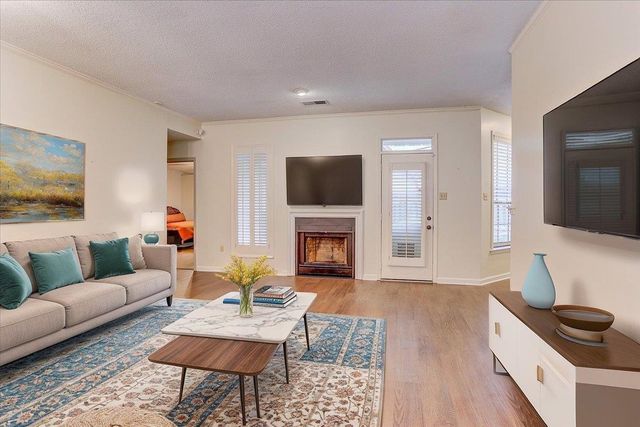 6677 MILLERS POND CIR, Memphis, TN 38119