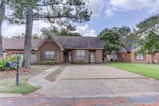 6677 MILLERS POND CIR, Memphis, TN 38119