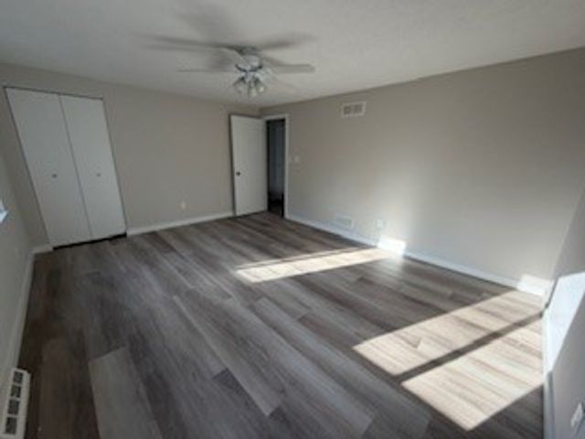 107 Grover St B, Shaler, PA 15223