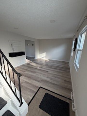 107 Grover St B, Shaler, PA 15223