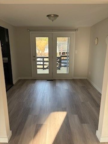 107 Grover St B, Shaler, PA 15223