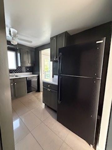 107 Grover St B, Shaler, PA 15223