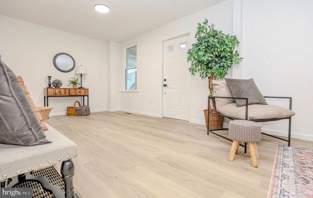 1234 MAIN ST, Harrisburg, PA 17113