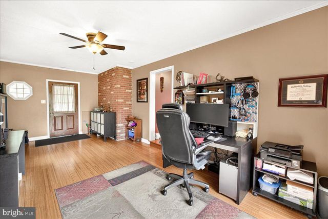 9712 THOMPSON DR, Ijamsville, MD 21754