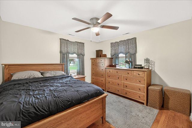 9712 THOMPSON DR, Ijamsville, MD 21754