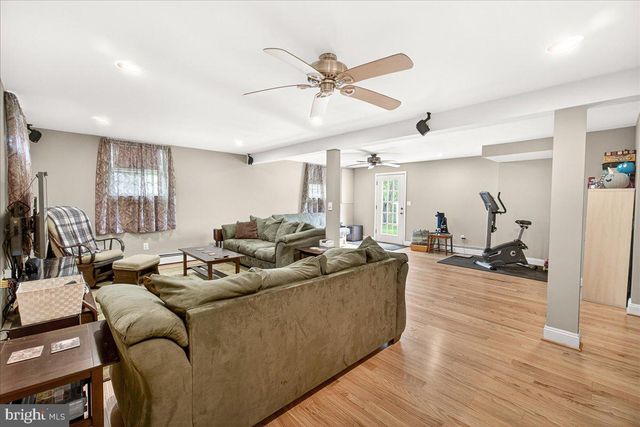 9712 THOMPSON DR, Ijamsville, MD 21754