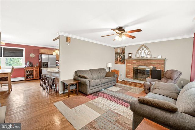 9712 THOMPSON DR, Ijamsville, MD 21754